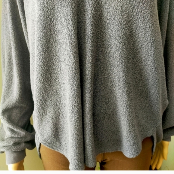 Urban Outfitters sweater Small Gray V Neck Long Sleeves Knit  Oversized - Picture 3 of 13